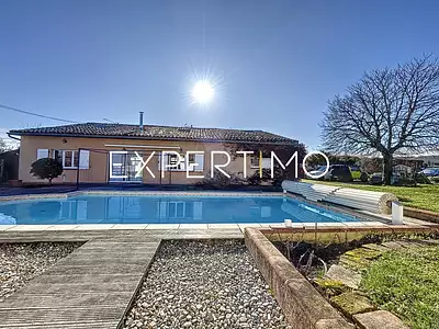 Maison, 240 m²