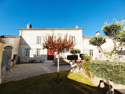 Maison, 225 m²