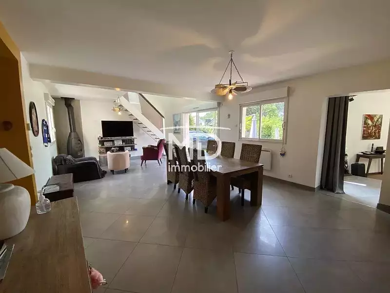 Maison, 229 m²