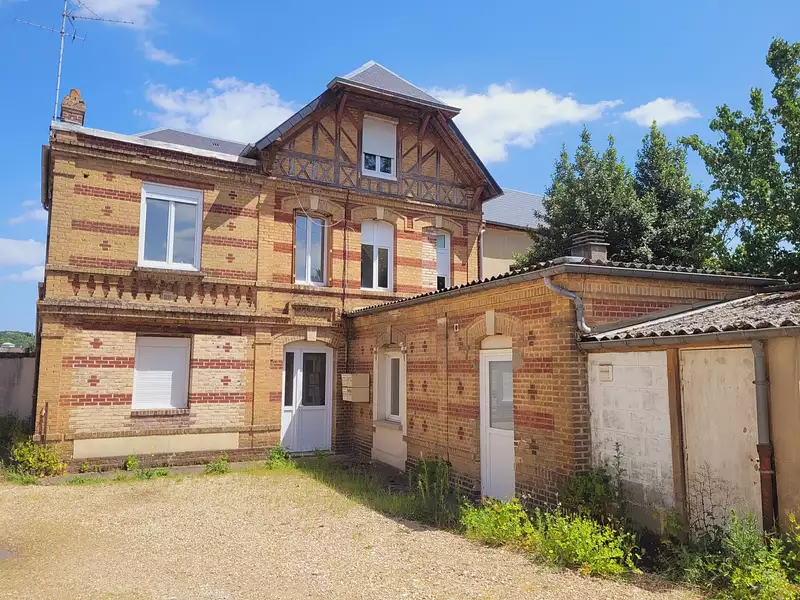 Immeuble, 157 m²