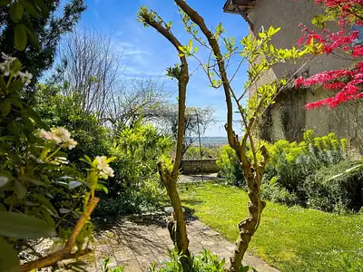Maison, 594 m²