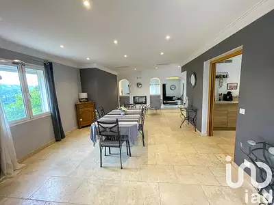 Maison, 254 m²