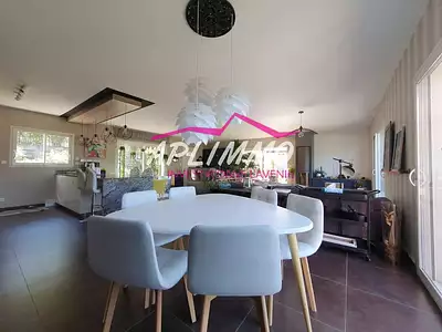 Maison, 168 m²