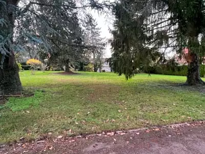Terrain, 606 m²