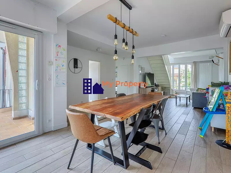 Maison, 115 m²