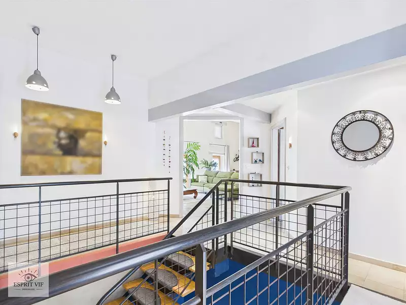 Maison, 198 m²