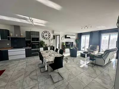 Maison, 105 m²