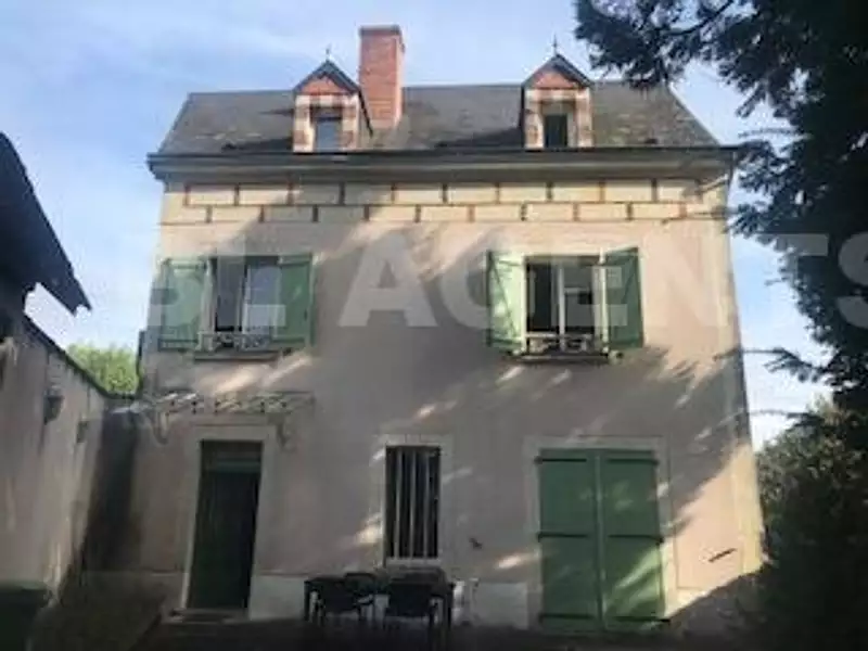 Maison, 242 m²