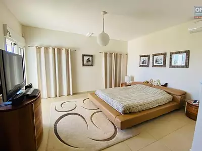 Maison, 226 m²