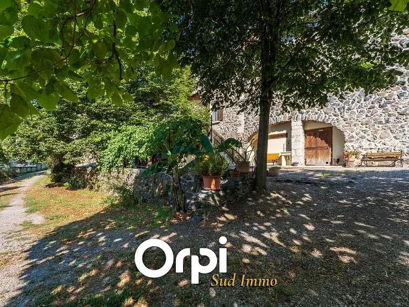 Maison, 257 m²