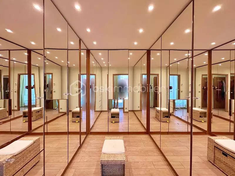 Maison, 785 m²
