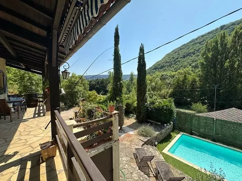 Maison, 185 m²