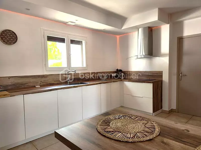 Maison, 188 m²