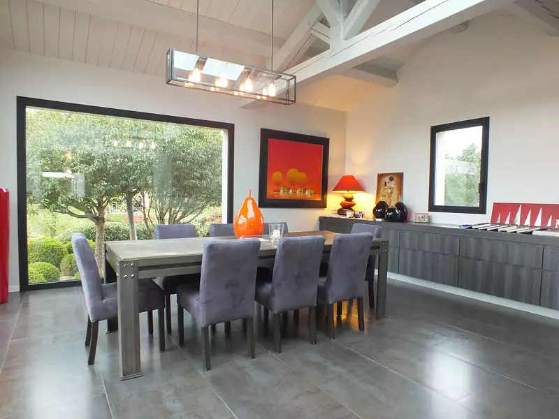 Maison, 730 m²