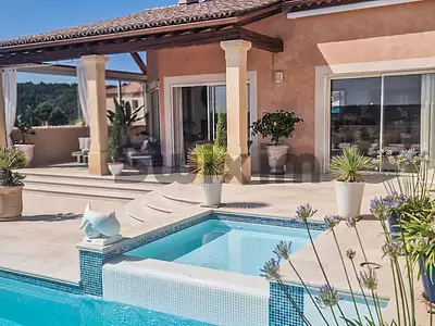 Maison, 257 m²
