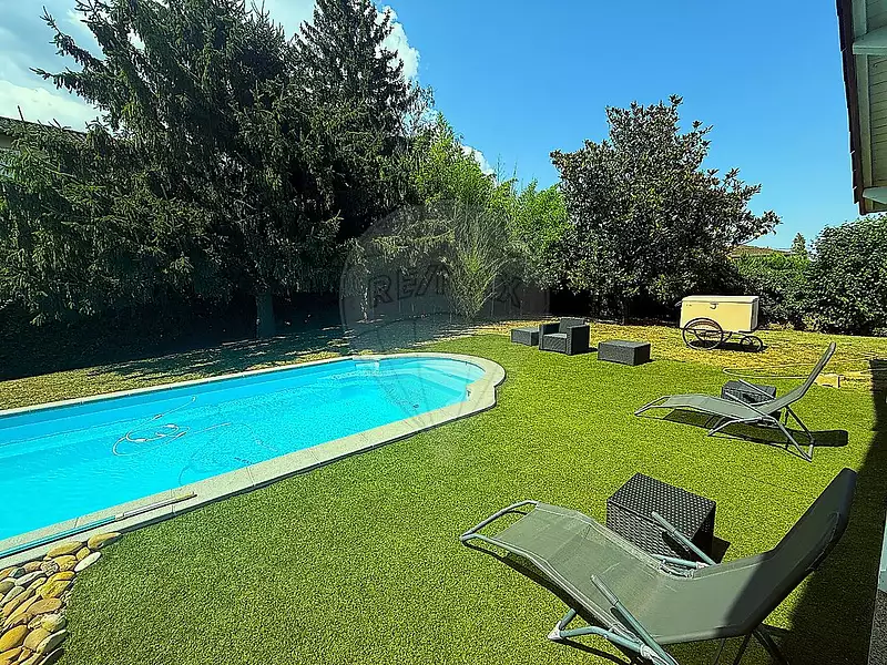 Maison, 180 m²
