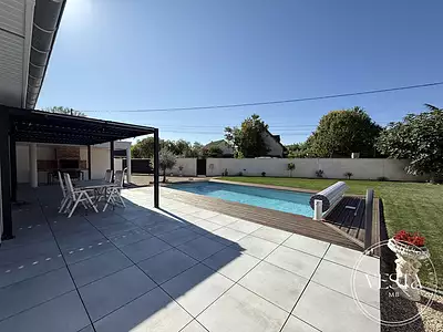 Maison, 215 m²
