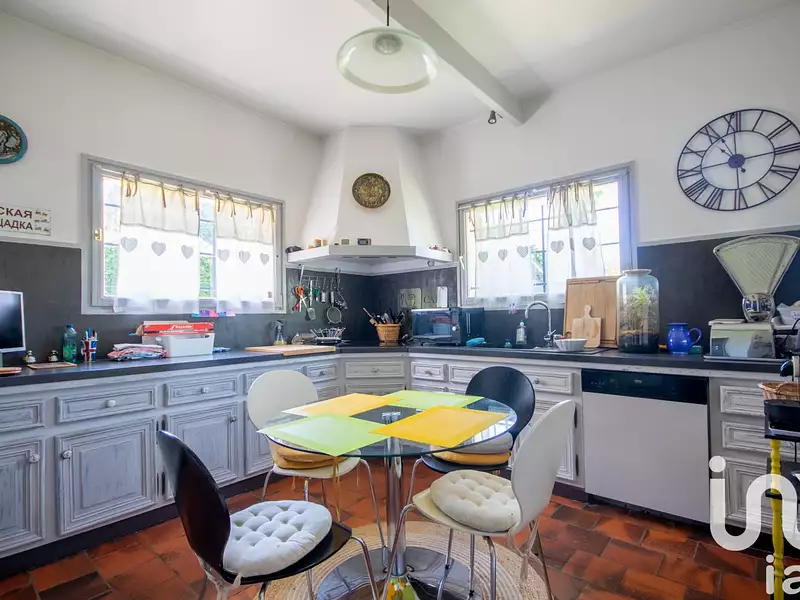 Maison, 180 m²