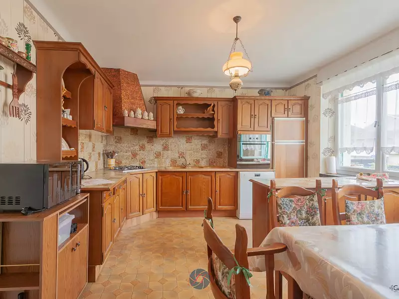 Maison, 214 m²