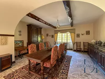Maison, 529 m²