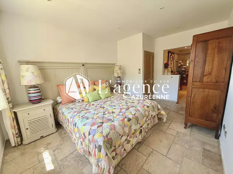 Maison, 230 m²