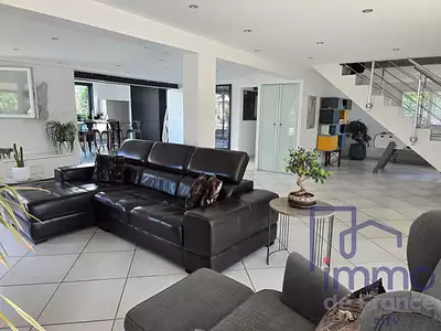 Maison, 181 m²