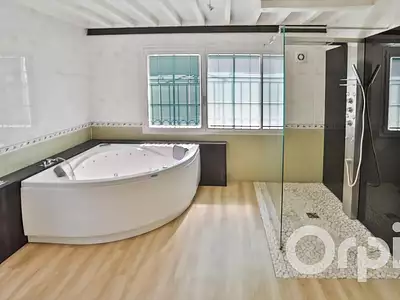 Maison, 182 m²