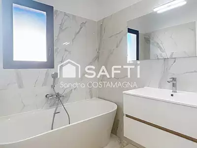 Maison, 121 m²