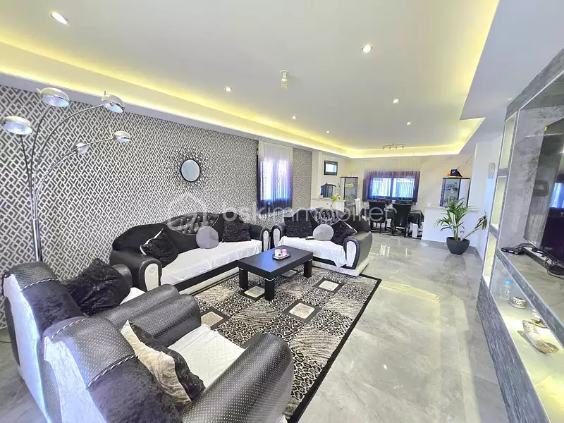 Maison, 159 m²
