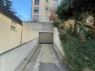 Parking, 12 m²