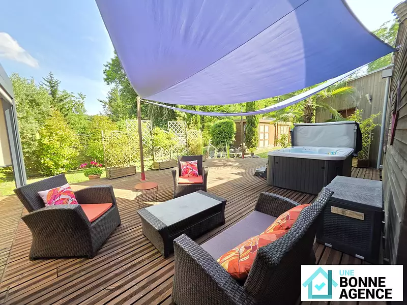 Maison, 235 m²