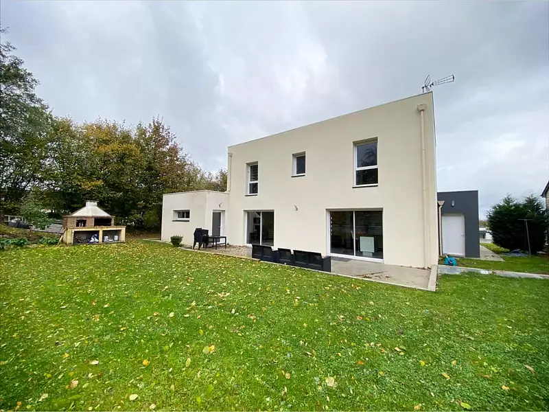Maison, 170 m²