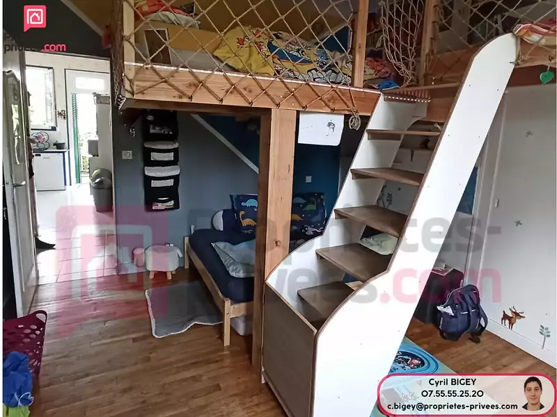 Maison, 210 m²