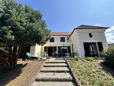 Maison, 210 m²