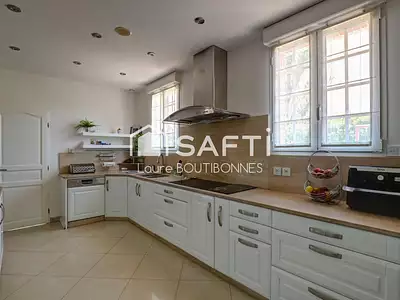 Maison, 181 m²