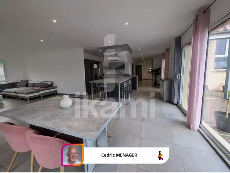 Maison, 194 m²