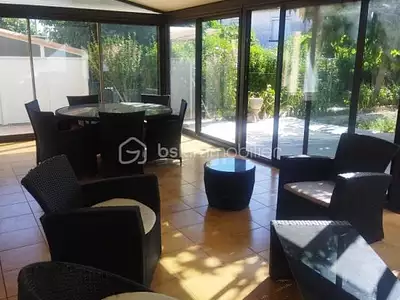 Maison, 148 m²