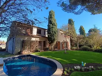 Maison, 216 m²