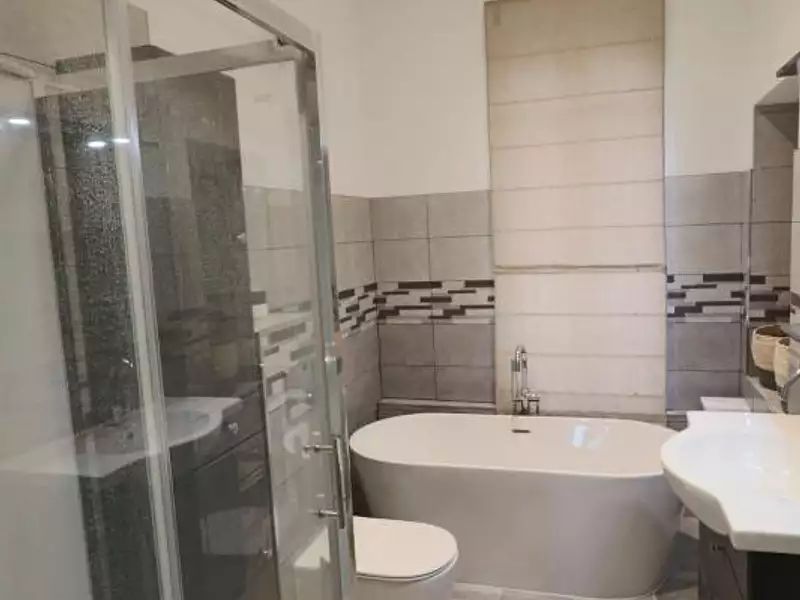 Maison, 206 m²