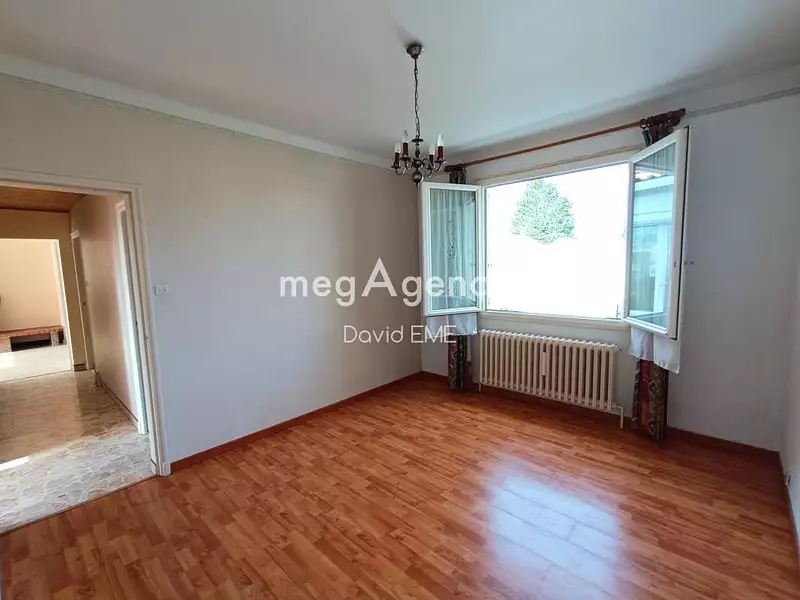 Maison, 151 m²