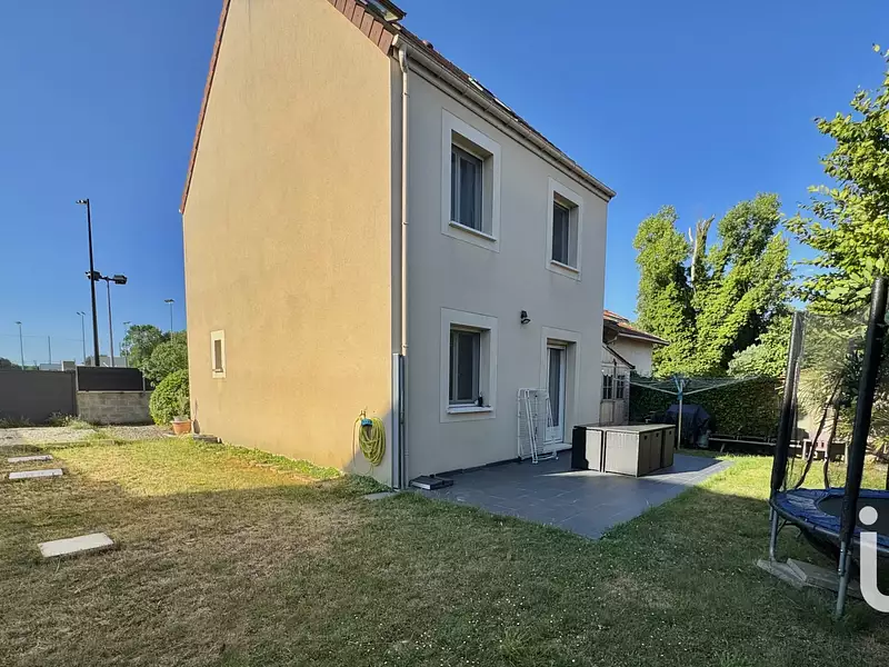 Maison, 93 m²