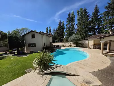 Maison, 295 m²