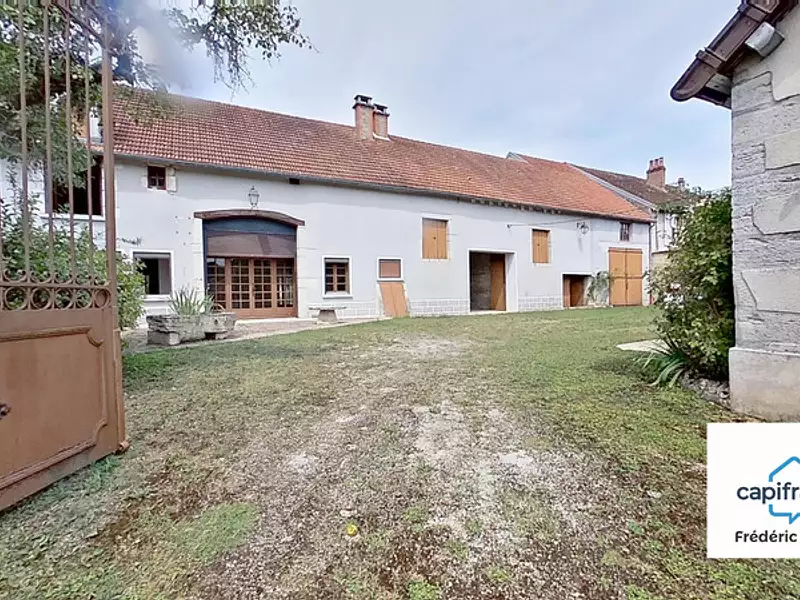Maison, 215 m²