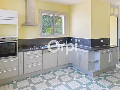 Maison, 210 m²