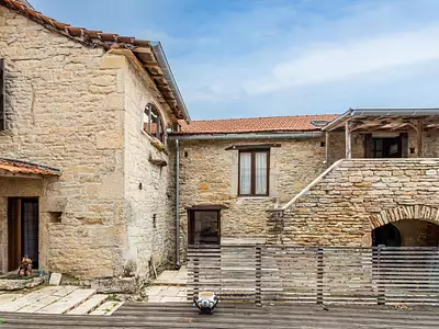 Maison, 198 m²