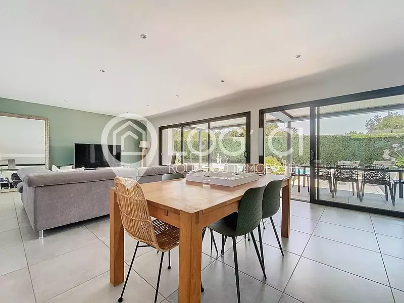 Maison, 158 m²