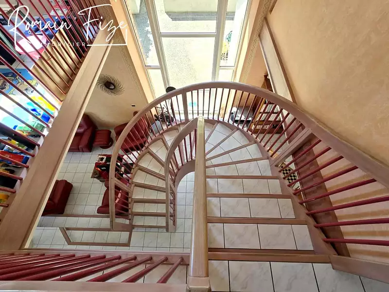 Maison, 300 m²