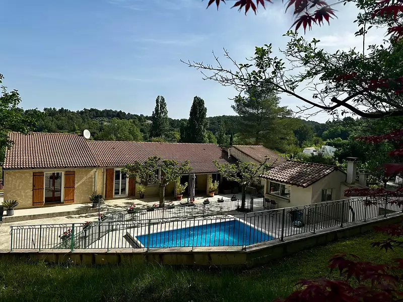Maison, 260 m²