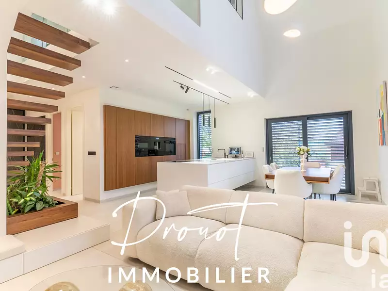 Maison, 226 m²