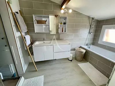 Maison, 93 m²